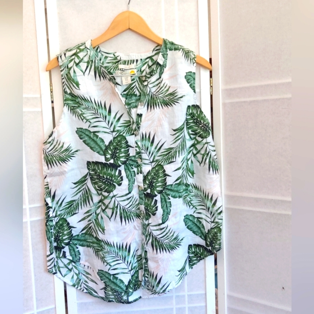 NWOT!  C&C California tropical print linen top
